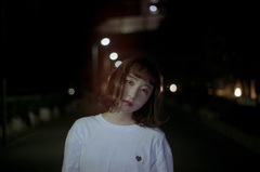 新潟出身のSSW 果歩、明日2/6リリースの初流通シングルより表題曲「光の街」MV公開