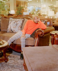 TORO Y MOI、最新アルバム『Outer Peace』より「Ordinary Pleasure」MV公開