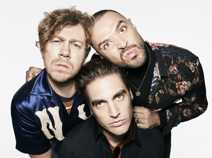 BUSTED、ニュー・アルバム『Half Way There』より「Shipwrecked In Atlantis」MV公開