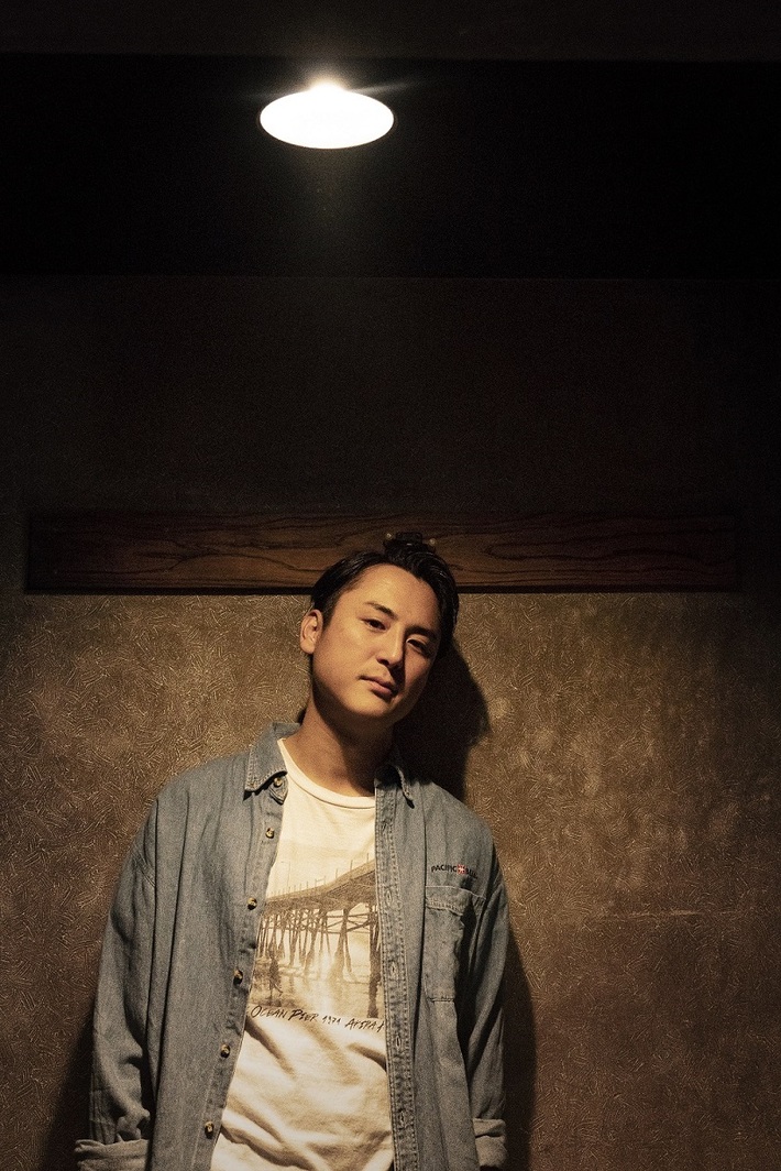 渡會将士（FoZZtone／brainchild's）、5/1リリースのミニ・アルバム＆DVDより「Tomorrow Boy」リリック・ビデオ（Short Ver.）公開