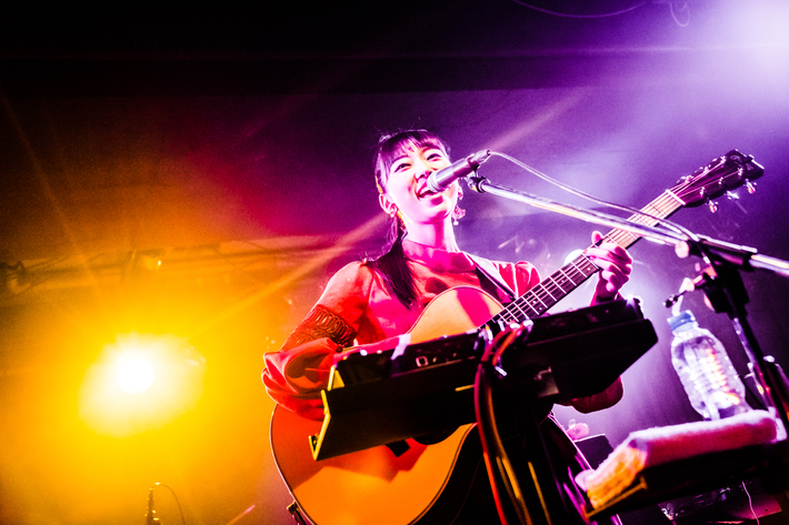 竹内アンナ、6/26に3rd EP『at THREE』リリース決定。東名阪と地元京都回るレコ発ツアー開催も