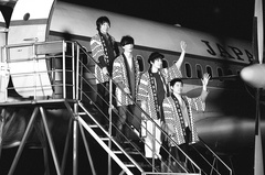 THE BAWDIES、5/29リリースの日本武道館ライヴ作品のトレーラー映像公開。明日5/10にFM802にて「IT'S TOO LATE」ライヴ音源初OAも決定