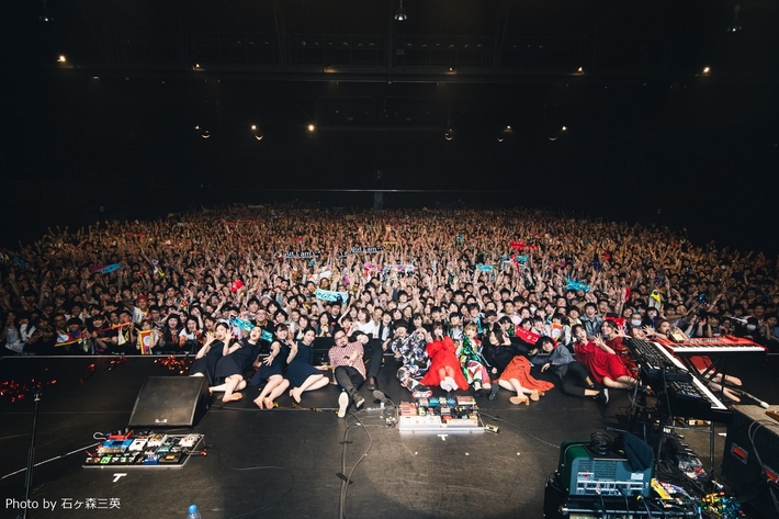 ゲスの極み乙女。、新曲「秘めない私」配信スタート＆MV公開。indigo la Endとのツーマン・ライヴ＆東阪ワンマン・ツアー"変人大集合"開催決定、ライバル・バンド？結成も