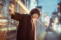 シンガー・ソングライター ROU、6/12リリースの『EP』より「フラッグ」MV公開