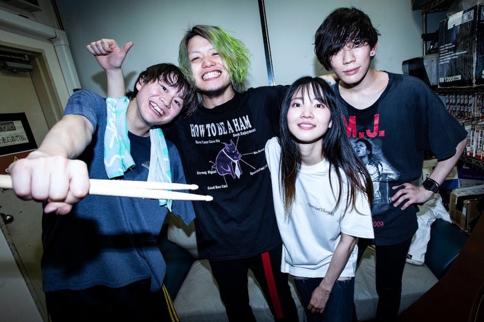 SpecialThanks、Toshiki（Gt/Cho）＆KOUSUKE（Ba/Cho）＆YOSHIDA（Dr/Cho）正式加入。本日7/27再録ミニ・アルバム『キラセブン』会場限定リリース。東名阪ツアーも開催