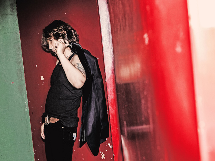 浅井健一、新曲「MOTOR CITY」を10月より放送のTVアニメ"ノー・ガンズ・ライフ"OPテーマに書き下ろし。楽曲使用したPVも公開