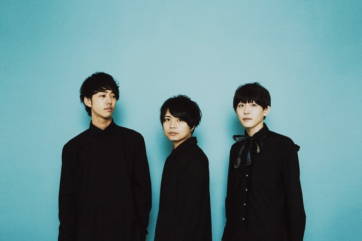 独創的なサウンドと歌詞が特徴的な3人組ロック・バンド popoq、明日7/10リリースの1stミニ・アルバム『Essence』より「solaris」MV公開