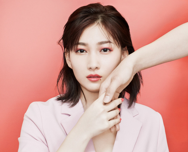 佐藤千亜妃、映画"CAST:"主題歌の書き下ろし新曲「大キライ」が本日8/1から配信スタート。12月に東京と盛岡でワンマン・ライヴ開催