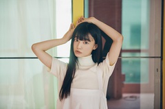 新人歌手／声優の結城萌子、メジャー・デビュー・シングルEP『innocent moon』ジャケ写＆川谷絵音×菅野よう子によるリード曲「さよなら私の青春」ティーザー動画公開