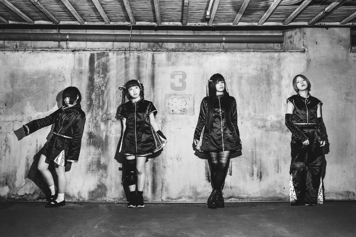 "サイドキックなヒーローアイドル"めろん畑a go go、10/16リリースのニュー・シングル 『FINAL GAME ～Idol of The Phantasm～』より「イカすぜIDOL」MV公開