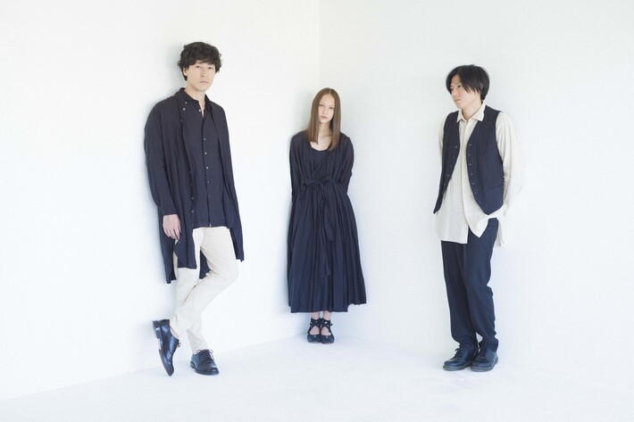 ROTH BART BARON、ニュー・アルバム『けものたちの名前』本日11/6全曲先行配信。13歳の少女、HANAと歌う収録曲「けもののなまえ」MV＆スタジオ・ライヴ映像公開も