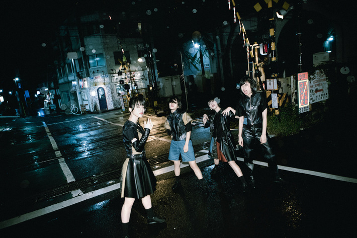 BiS、11/20リリースのメジャー1stシングル表題曲「DEAD or A LiME」山田健人が手掛けたMV公開