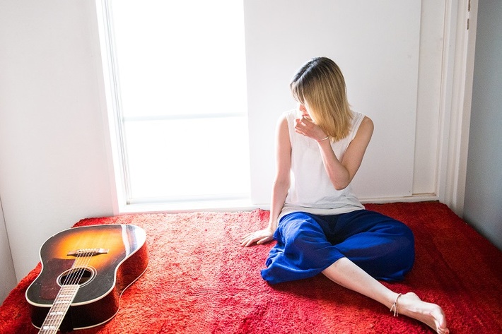 片平里菜、来年1/15に約2年ぶりのオリジナル・アルバム『一年中』リリース決定。1/26にはマイナビBLITZ赤坂でリリース・パーティーも開催