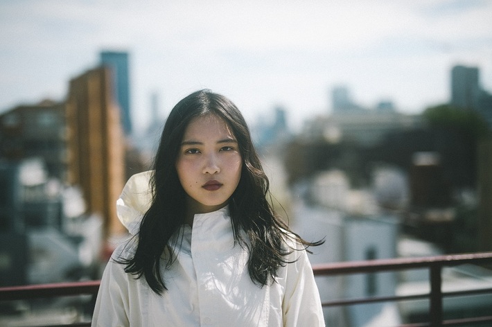 琴音、本日11/20リリースの2ndシングル表題曲「白く塗りつぶせ」フルMV公開