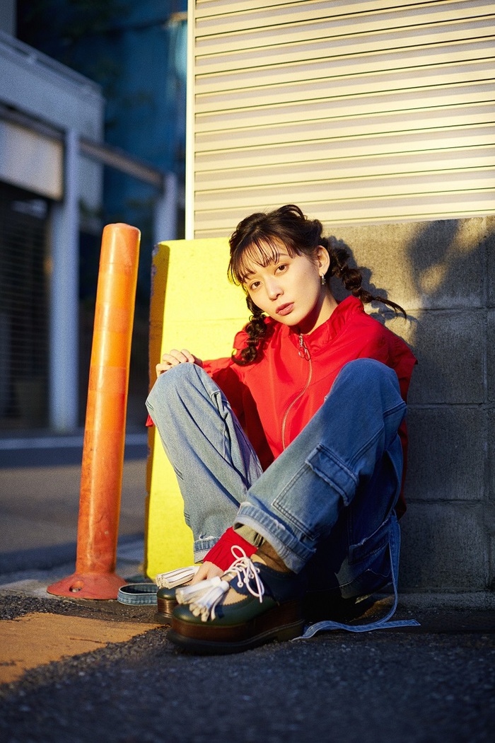 ナナヲアカリ、［"変"愛］がテーマのミニ・アルバム『マンガみたいな恋人がほしい』来年4/8リリース