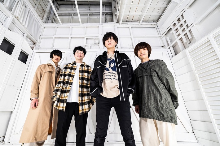 Half time Old、"au三太郎シリーズ"最新作CMソング「みんな自由だ」が"auスマートパスプレミアム"で先行配信スタート。フルMVも限定公開