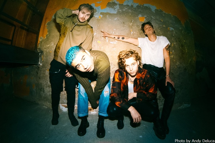 5 SECONDS OF SUMMER、約2年ぶりニュー・アルバム『C A L M』3/27リリース決定。先行シングル「No Shame」解禁
