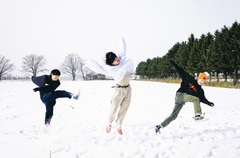 北海道在住の3ピース・ロック・バンド KALMA、3/4リリースのメジャー・デビュー・ミニ・アルバム『TEEN TEEN TEEN』ティーザー映像公開