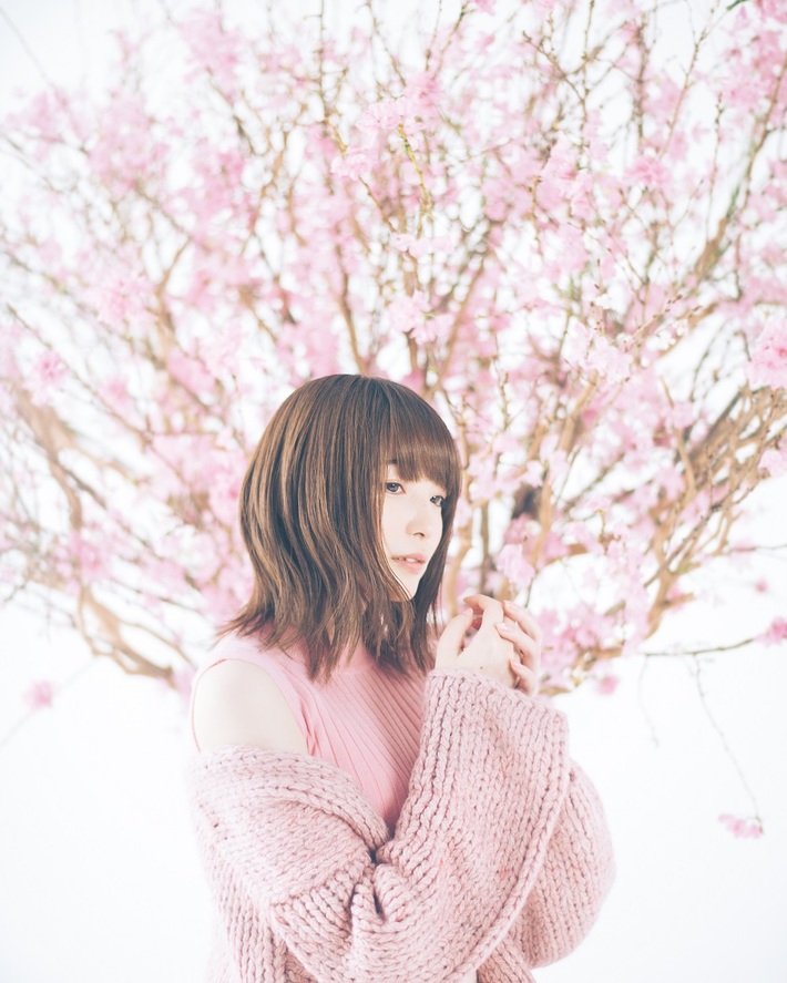 上田麗奈、ニュー・アルバム『Empathy』新アー写＆ジャケ写、収録曲「あまい夢」MV公開。Kai Takahashi（LUCKY TAPES）、ORESAMA、田中秀和（MONACA）ら参加