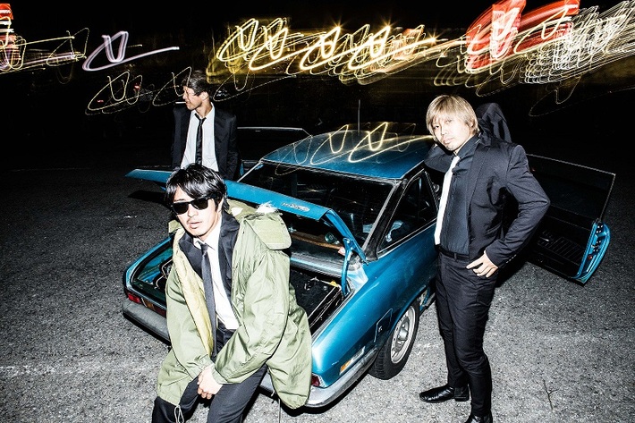 KING BROTHERS、謎のバンド"THE BLACK CINEMA"とのスプリット7インチ『CRAYON SPLIT COLLECTION VOL.1』6/20リリース決定