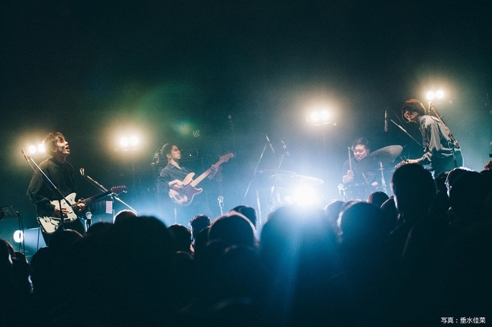 注目の音楽家 君島大空、夜会ツアー"叙景#1"渋谷WWW X追加公演のライヴ映像を公開