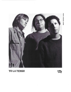 YO LA TENGO、発売25周年を迎える『Electr-O-pura』高音質2LPでリイシュー。日本独自カラー・ヴァイナルは300枚限定。収録曲「Tom Courtenay」HQバージョンMV公開も