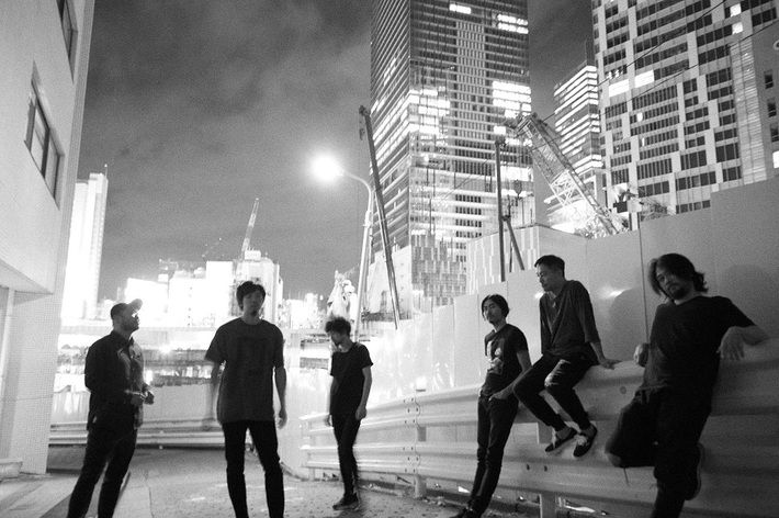 envy、初期5作品をサブスク解禁。CITY OF CATERPILLAR来日ツアーでのパフォーマンス映像も公開