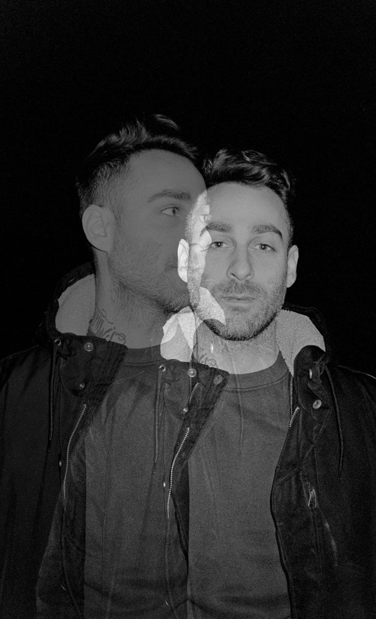 Mike Kinsella（AMERICAN FOOTBALL）のソロ・プロジェクト