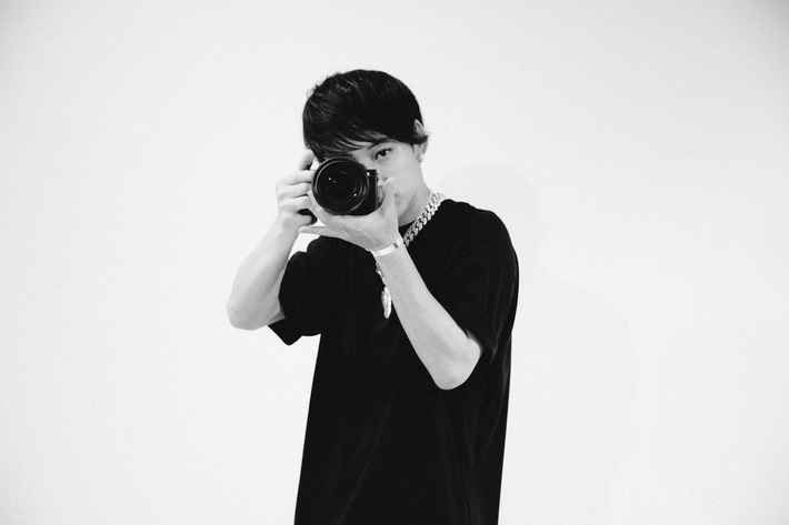 UVERworld、スペシャにて新作特番OA。カメラマン TAKUYA∞（Vo）がメンバーを自ら撮影し"次の20年"を語り合う