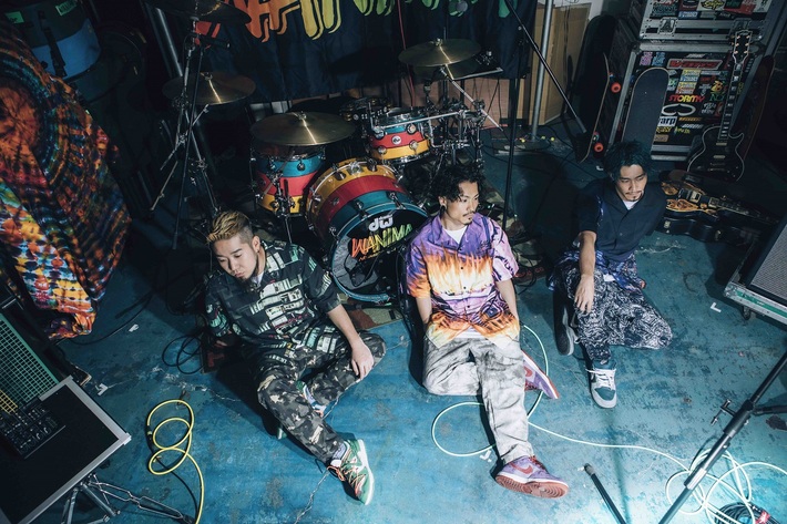 WANIMA、"大切な人たちとの大事な時間"を歌った新曲「Milk」のジャケット・デザイン公開