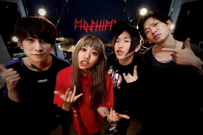 MOSHIMO、リリース・ツアー全公演中止を発表。本日7/4から4週連続でスタジオ・ライヴ映像公開