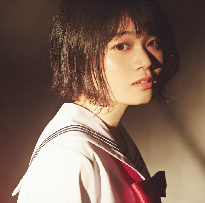 ニノミヤユイ、1stライヴ"愛とか死、或いは名もない感情からの逃避"を生配信で7/17開催決定