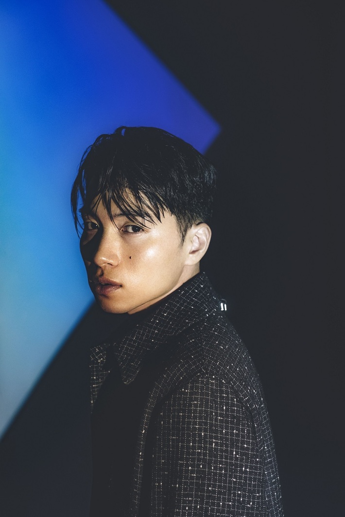 SIRUP、7月にリリースした新曲「Online feat. ROMderful」MV公開