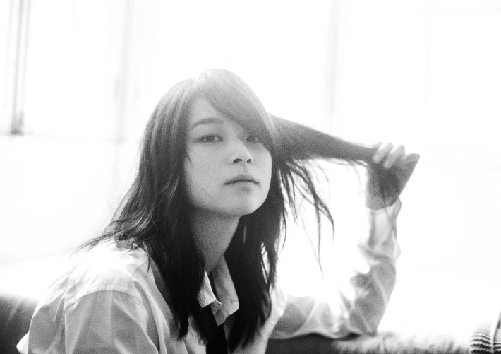 片平里菜、新曲「HEY!」MVのティーザー映像バージョン2公開