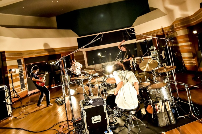 THE BACK HORN、9/6に第2弾配信ライヴ"「KYO-MEI MOVIE TOUR SPECIAL」-2020-（ライブハウス編）"開催決定。12月に恒例イベント"マニアックヘブン"も