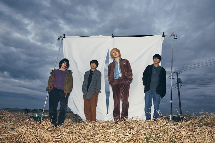 ユレニワ、最新アルバム『ピースの報せ』より夜の海で"愛はここにあり"と叫ぶ「Cherie」MV公開