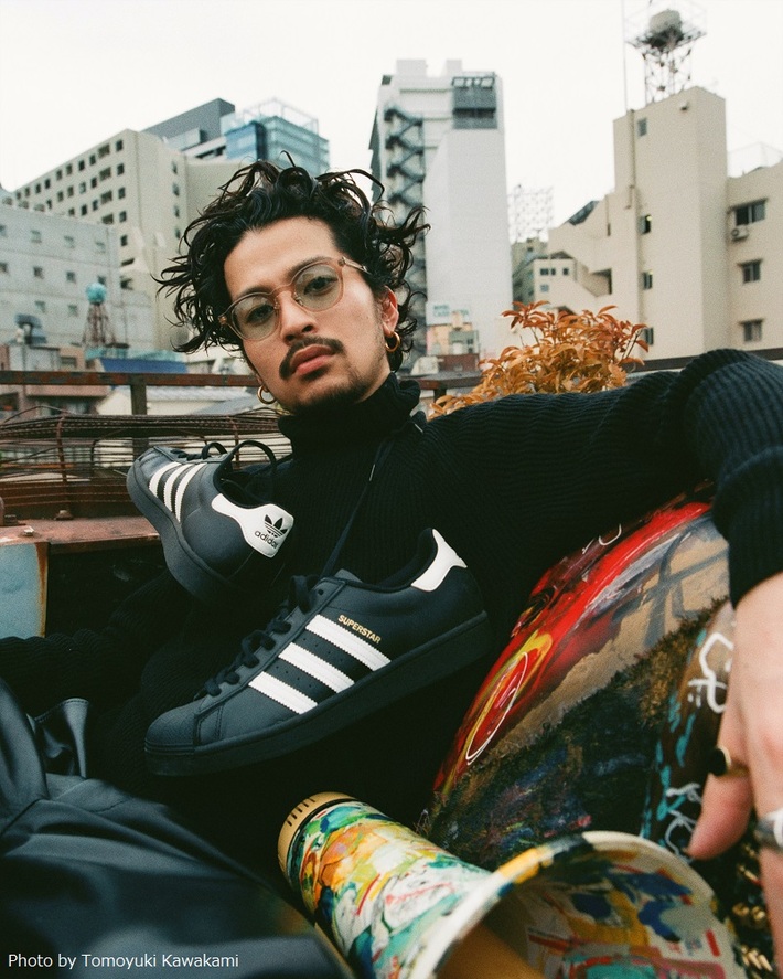 常田大希（King Gnu／millennium parade／PERIMETRON）、"adidas"ブランド・アンバサダーに就任