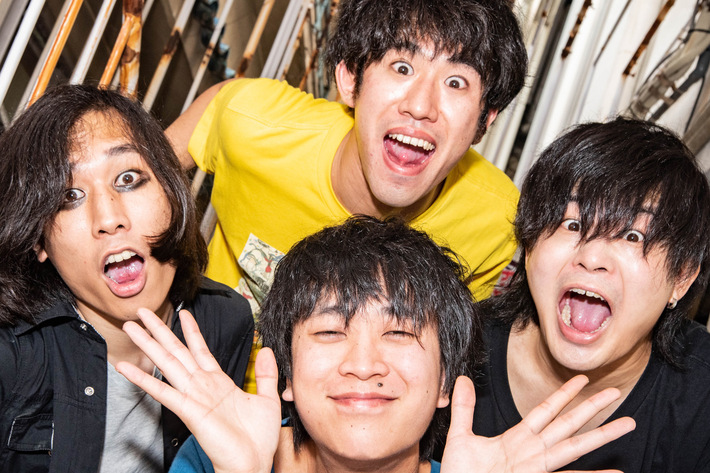 "平成最後の青春パンク・バンド"古墳シスターズ、サブスクなしの500円シングルをDUKE shop ＆ タワレコ限定で10/28発売。収録曲「古墳シスターズの夏休み2」MV公開。レコ発ツアーも