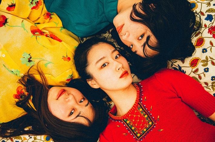 ヤユヨ、ライヴ映像を3ヶ月連続公開決定。第1弾はMVでも話題の「さよなら前夜」