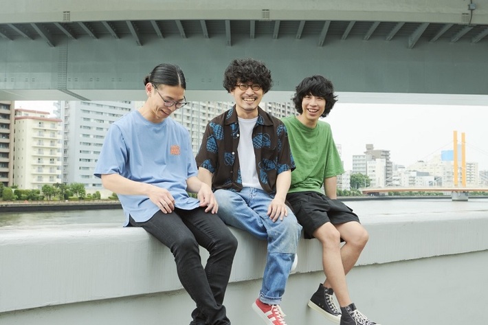 ズーカラデル、ニュー・ミニ・アルバム『がらんどう』より「トーチソング」明日9/9先行配信＆MV公開。吉田崇展（Gt/Vo）によるインスタライブも配信決定