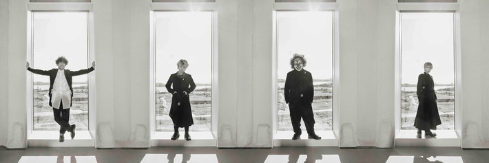 SEKAI NO OWARIのグローバル・プロジェクト End of the World、1stアルバム『Chameleon』より小松菜奈出演の「Rollerskates」MV公開