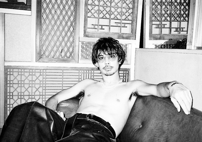 オカモトショウ（OKAMOTO'S）、第3弾ソロ配信シングル「GHOSTS feat. Pecori」12/2にリリース