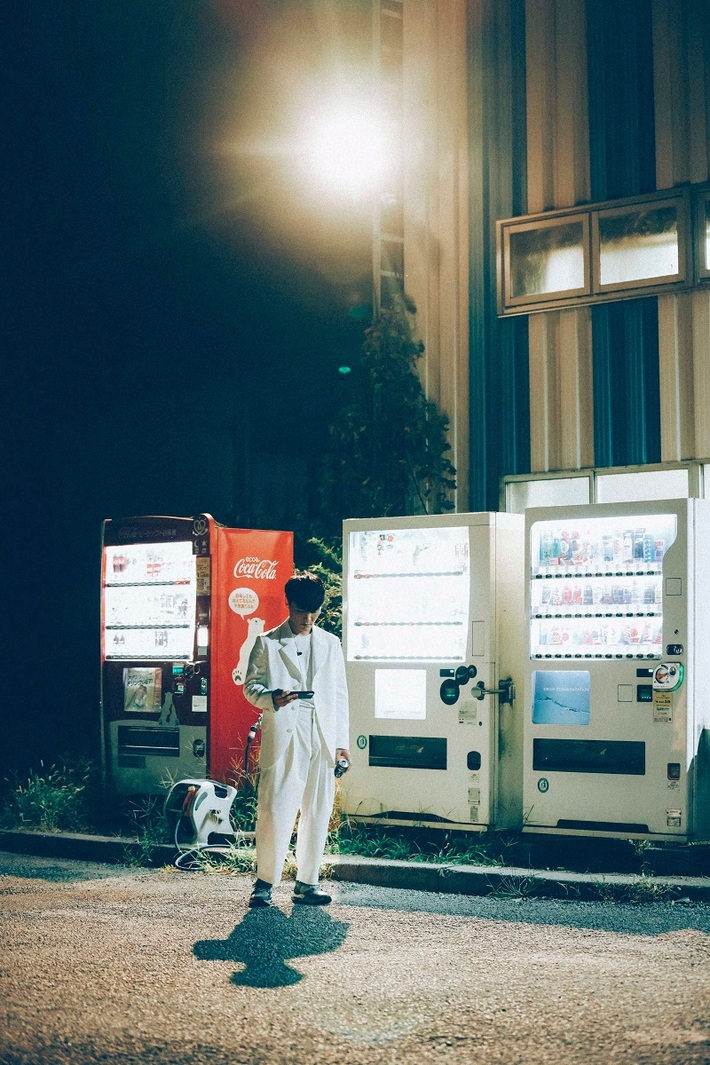 サカナクション、ライヴBlu-ray / DVD『SAKANAQUARIUM 光 ONLINE』リリース決定