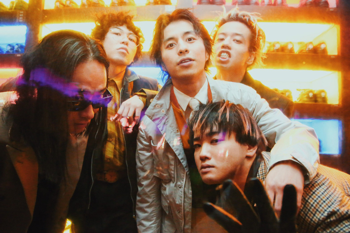 2019年結成の5人組オルタナティヴ・バンド Monthly Mu & New Caledonia、1st EP『Prologos』より「U&F」MV公開