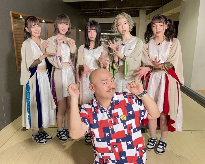 豆柴の大群、"実力をしっかりとつける1週間"完走。次回MVのセンターはミユキエンジェルに決定、ライヴ映像「MOTiON」フル公開