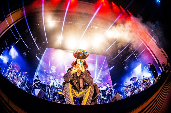 millennium parade、昨年末に行われた国際フォーラムでのワンマン公演"millennium parade 3D Live 2020"の配信が決定