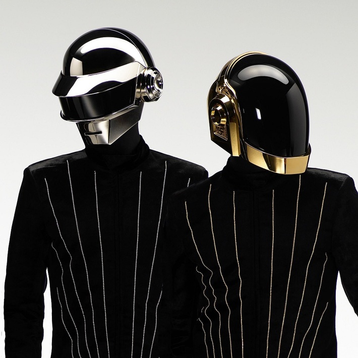 DAFT PUNK、解散を発表
