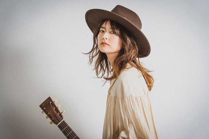 シンガー・ソングライター Miyuu、3/24リリースの2ndフル・アルバム『LA LA RAINBOW』よりリード曲「fly」MV公開