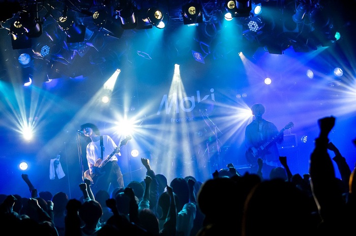 Maki、2,000枚限定シングル『落日』3/31サプライズ・リリース。ツアー"平和"開催も決定
