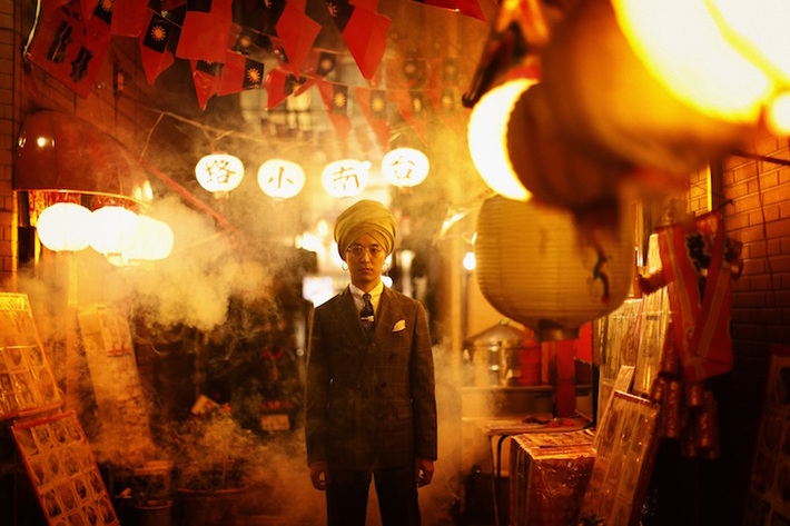 謎のシンガー・ソングライター マハラージャン、 ハマ・オカモト